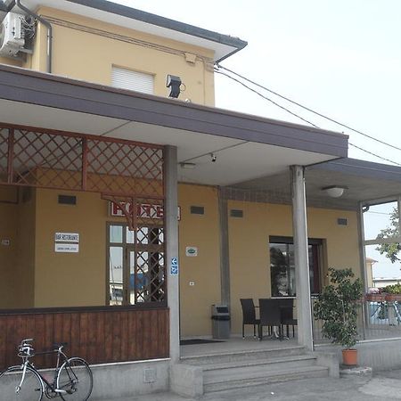 Autostop Duardi Hotel Бертиноро Екстериор снимка