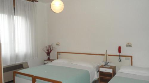 Autostop Duardi Hotel Бертиноро Екстериор снимка