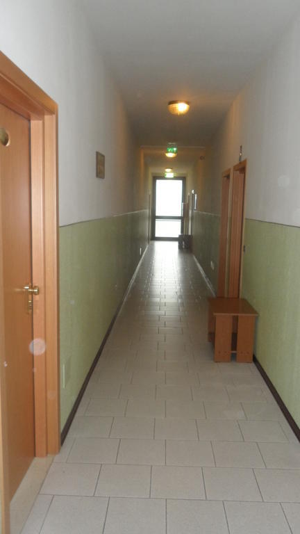 Autostop Duardi Hotel Бертиноро Екстериор снимка