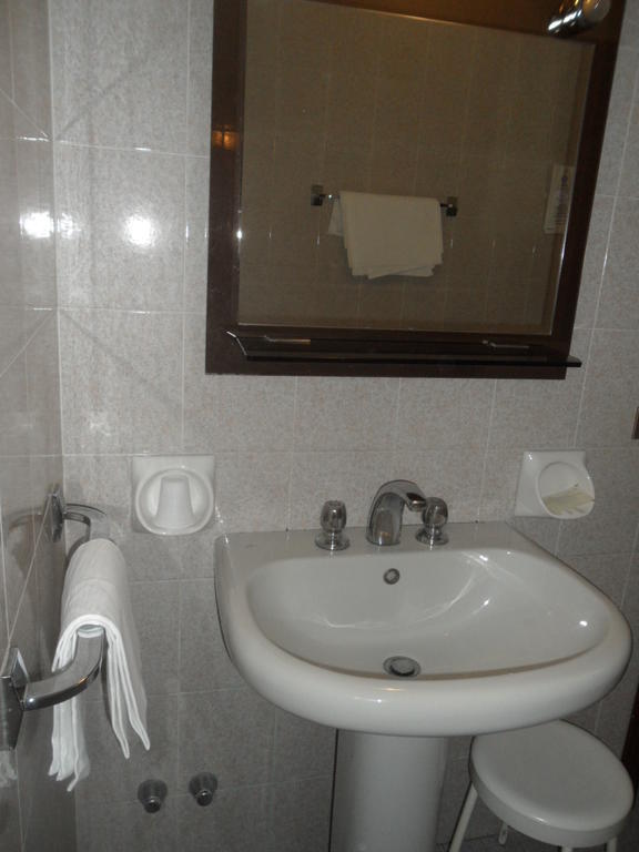 Autostop Duardi Hotel Бертиноро Екстериор снимка