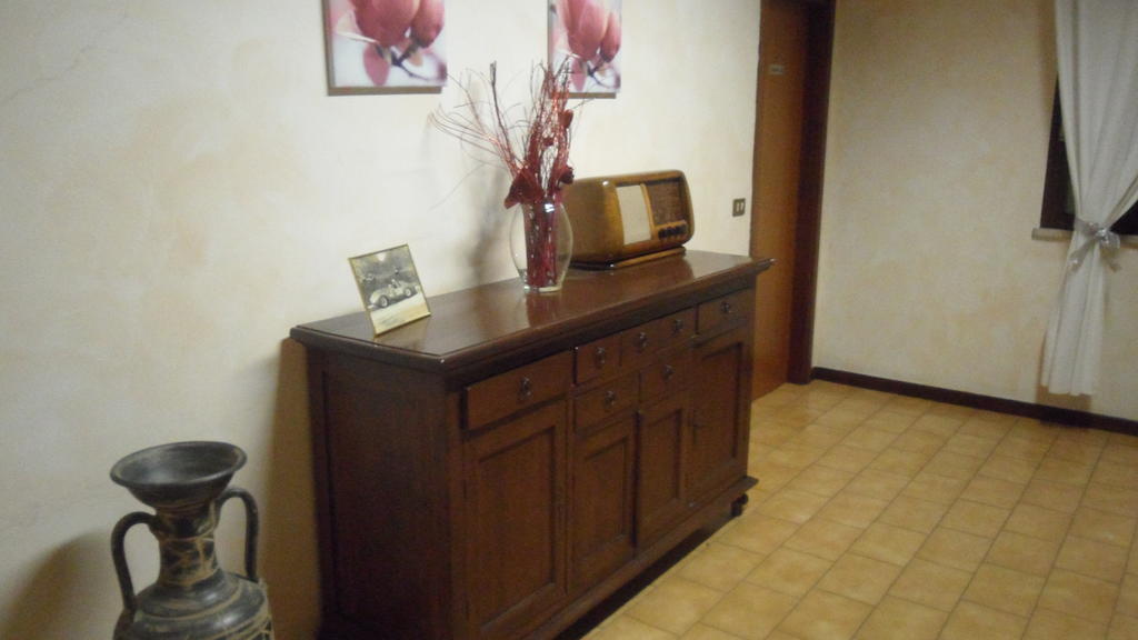 Autostop Duardi Hotel Бертиноро Екстериор снимка